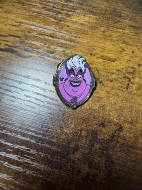 Disney Hidden Mickey Magic Mirror Series Ursula Enamel Trading Pin